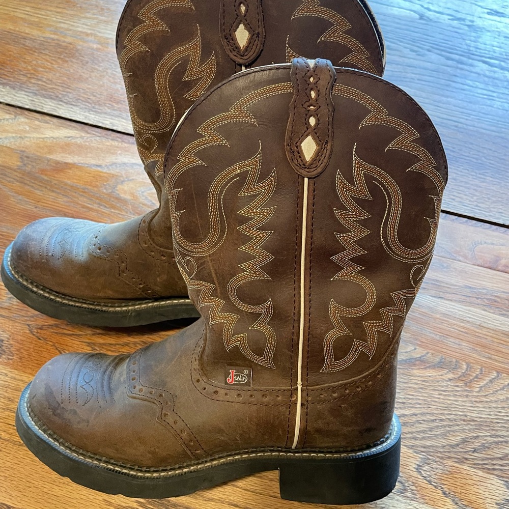 Justin Gypsy Boots